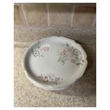(P)ï¿½Vtg. Floral Ceramic Platesï¿½9ï¿½