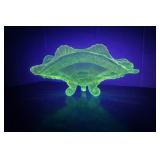 (HC)ï¿½Vtg Uranium Glass Bowlï¿½7.5x8x3.5
