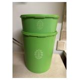 (K)ï¿½Vtg. Tupperware Green Canisters Setï¿½8ï¿½9.5