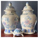 Pair of Vtg Ceramic Ginger Jars With Turtle