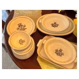 Pfaltzgraff Ceramic Dinnerware Set