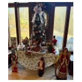 Holiday Decorations and Statues