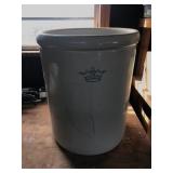 #20 Crown Crock with Visible Cracks