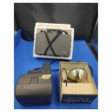 Vintage Polaroid Cameras & Flash