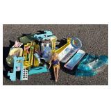 Parts for the Barbie Fabulous Fountain Pool play