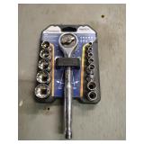 New Kobalt 14 pc Ratchet & Socket Set