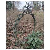 Metal Yard Ornament