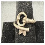 Avon Sterling Silver Key Motif Ring