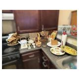 Kitchen Decor and Accessories