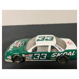 Vtg Skoal Racing #33 Diecast Car 8.5ï¿½ï¿½x3ï¿½ï¿½x2.5ï¿½ï¿½