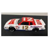 1:24 Scale Budweiser Racing Car Model 8.5ï¿½ï¿½x3ï¿½ï¿½x2.