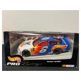 Mark Martin Hot Wheels Pro Car 10ï¿½ï¿½x4.5ï¿½ï¿½x5ï¿½ï¿½
