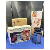 2 New Apple Corers & 2 New Cheese Graders