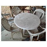Plastic Outdoor Table and 6 Chairs