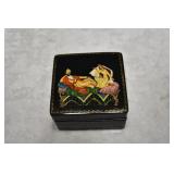 Vtg Russian Laquer Trinket Box