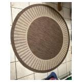 Round Two-Tone Woven Rug, 5ft Diameter