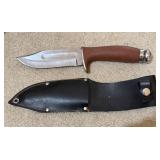 Fixed-Blade Hunting Knife with Sheath