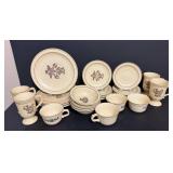 Pfaltzgraff USA Floral Dinnerware Set