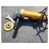 Dewalt 4 1/2' Angle Grinder