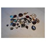 Vtg Pendant Lot