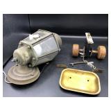 Colonial Lock w/Wooden Door Knobs & Key Colonial Lock w/Wooden Door Knobs & Key