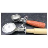2 Vintage Ice Cream Dippers 2 Vintage Ice Cream Dippers