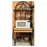 Metal Bakers Rack With Accessories