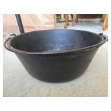 Cast Iron Dutch Oven