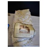 Medallion Chenille Bed Spread  Full