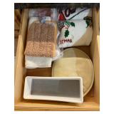 Kitchen Linens & Accessories