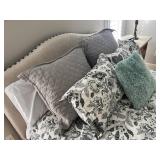 Pottery Barn Bedding Set