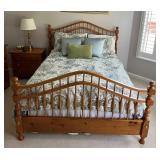 Wood Spindle Full-Size Bed Frame 63ï¿½ï¿½x83ï¿½ï¿½x51ï¿½ï¿½