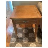 Vtg Wooden End Table w/Drawerï¿½22x27x24