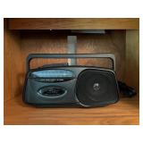 Portable AM/FM Radio with Handle