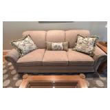 La-Z-Boy Beige Upholstered Sofaï¿½86x37x38