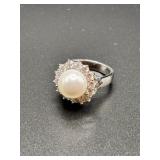 Sterling Silver Ring w/ Central & Clear Stones