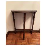 Wood Half-Moon Accent Tableï¿½19.5x10x24