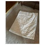 White Quilted Blanket or Coverï¿½63ï¿½76