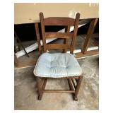 Vtg. Ladder-Back Rocking Chairï¿½16x24x33
