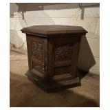Hexagonal Wooden Side Tableï¿½24x21x20.5