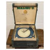 Vtg. Record Player (DNW)ï¿½15ï¿½16.5ï¿½8