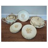 Sadler Teapot and Golden Wheat Plates