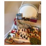 Rooster-Themed Kitchen Set