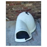 Petmate Indigoi Igloo Shaped Dog House