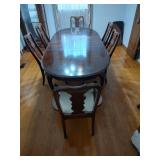 Broyhill Dining Table & 6 Chairs