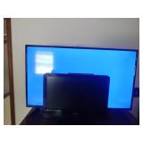 Polaroid 40' and Vizio 18' TVs