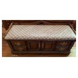 Lane Cedar Chest With Cushion Top