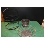 Plate Stand & 2 Small Baskets
