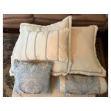 Curtains 51ï¿½x91ï¿½/ Pillows