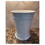 Wamsutta Ceramic Vaseï¿½8.25ï¿½10.5